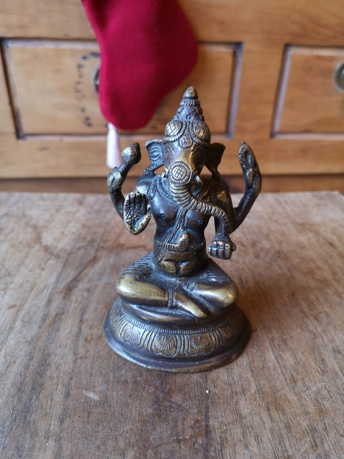 Superb Bronze Ganesha Statue