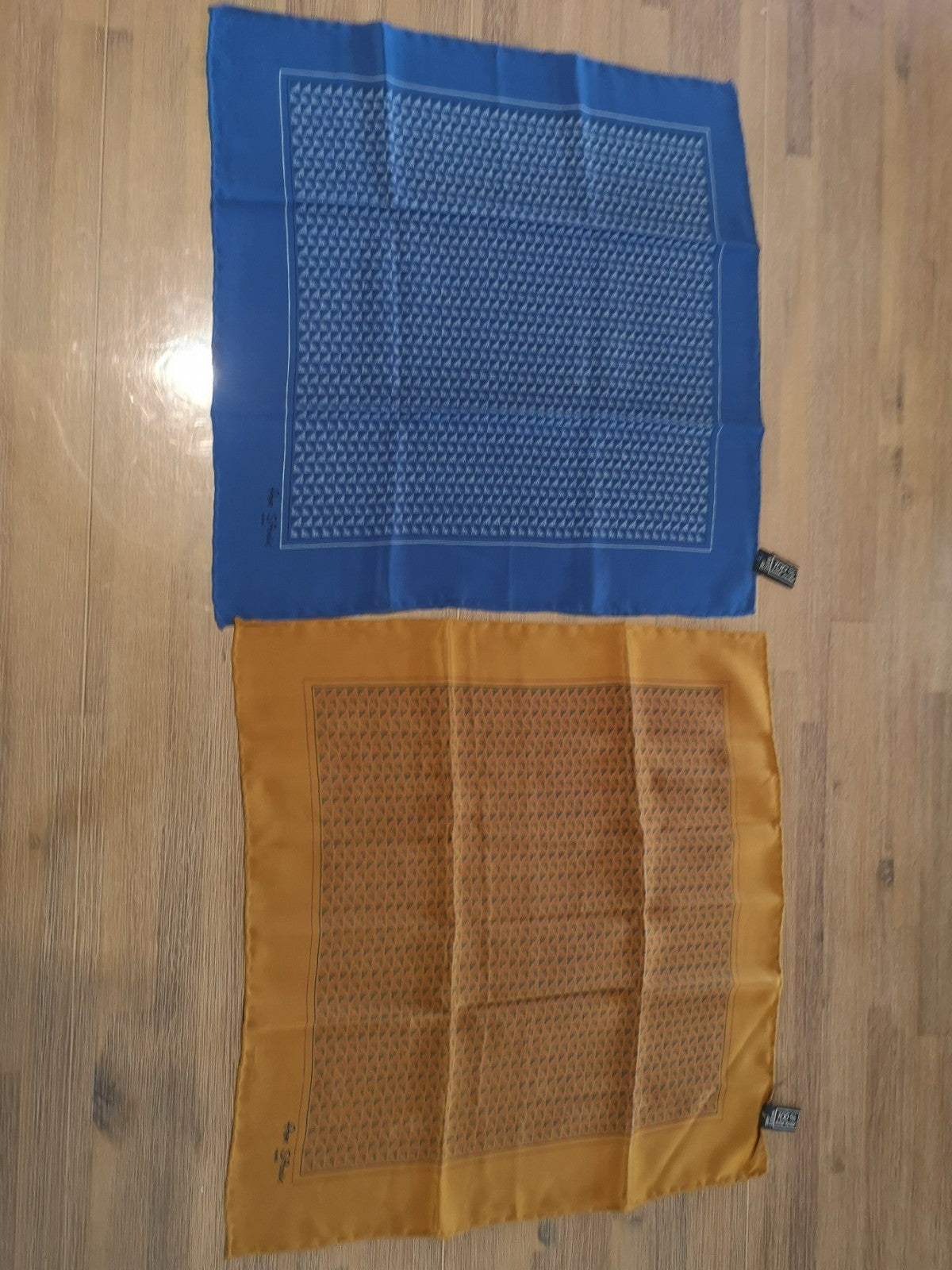 Set of Two Silk Scarves PER Spook PARIS
