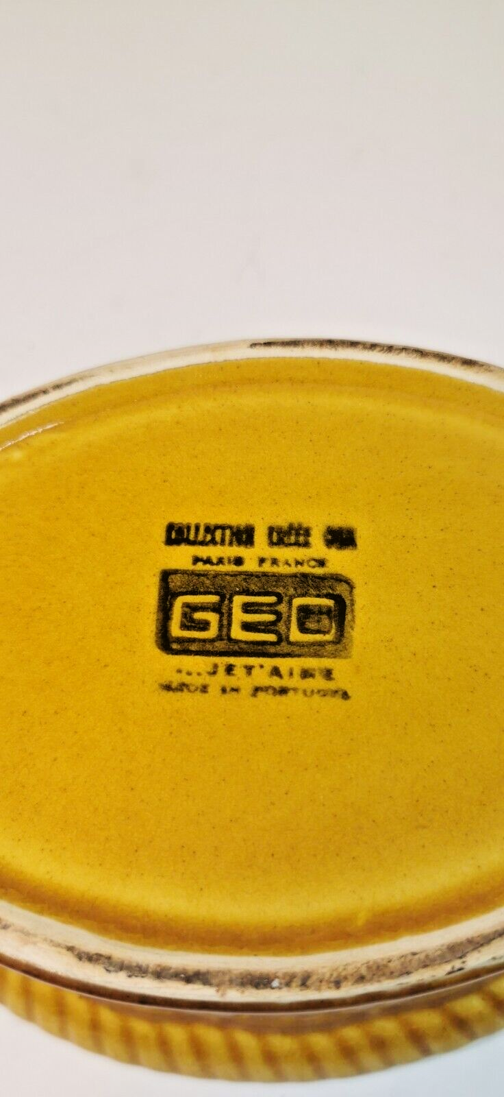 美しいイノシシの形をしたテリーヌ焼きのペア。完璧なフランス食器