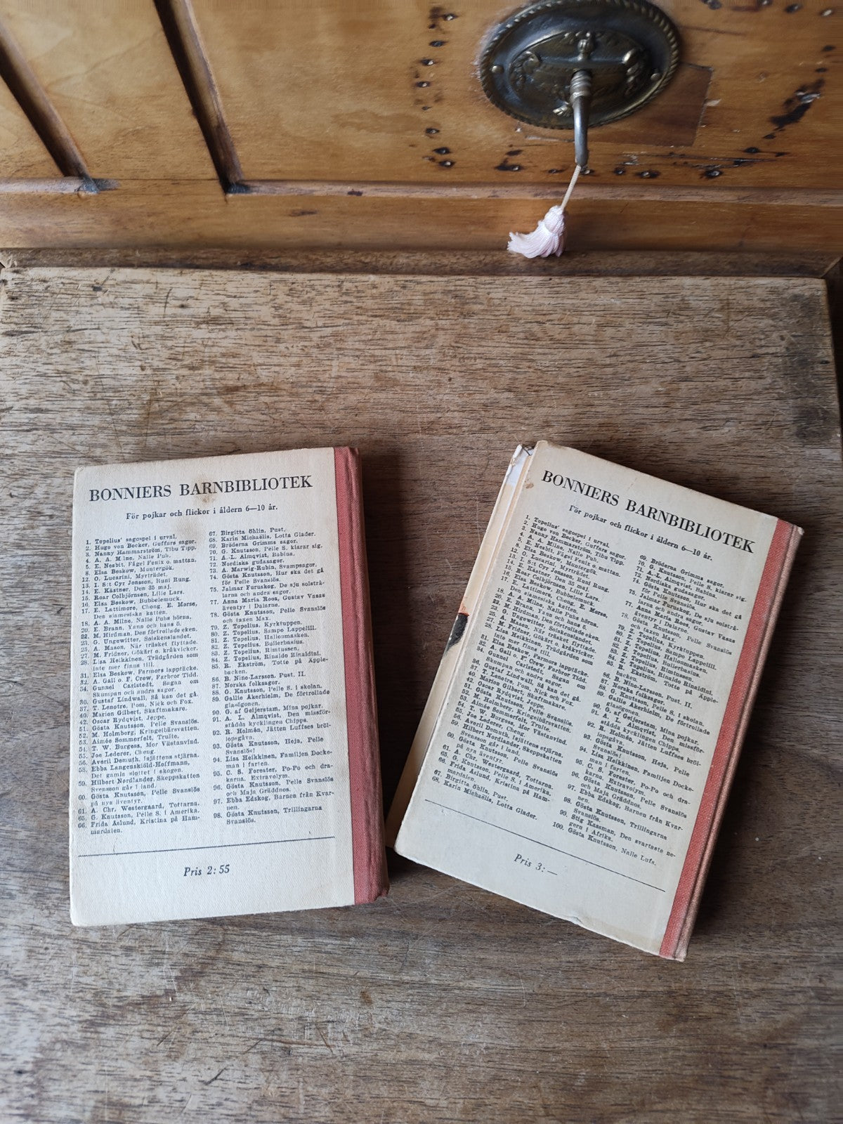 Two Books BONNIERS BARNBIBLIOTEK A.MILNE, WINNIE THE POOH AND WINNIE THE POOH'S CORNER