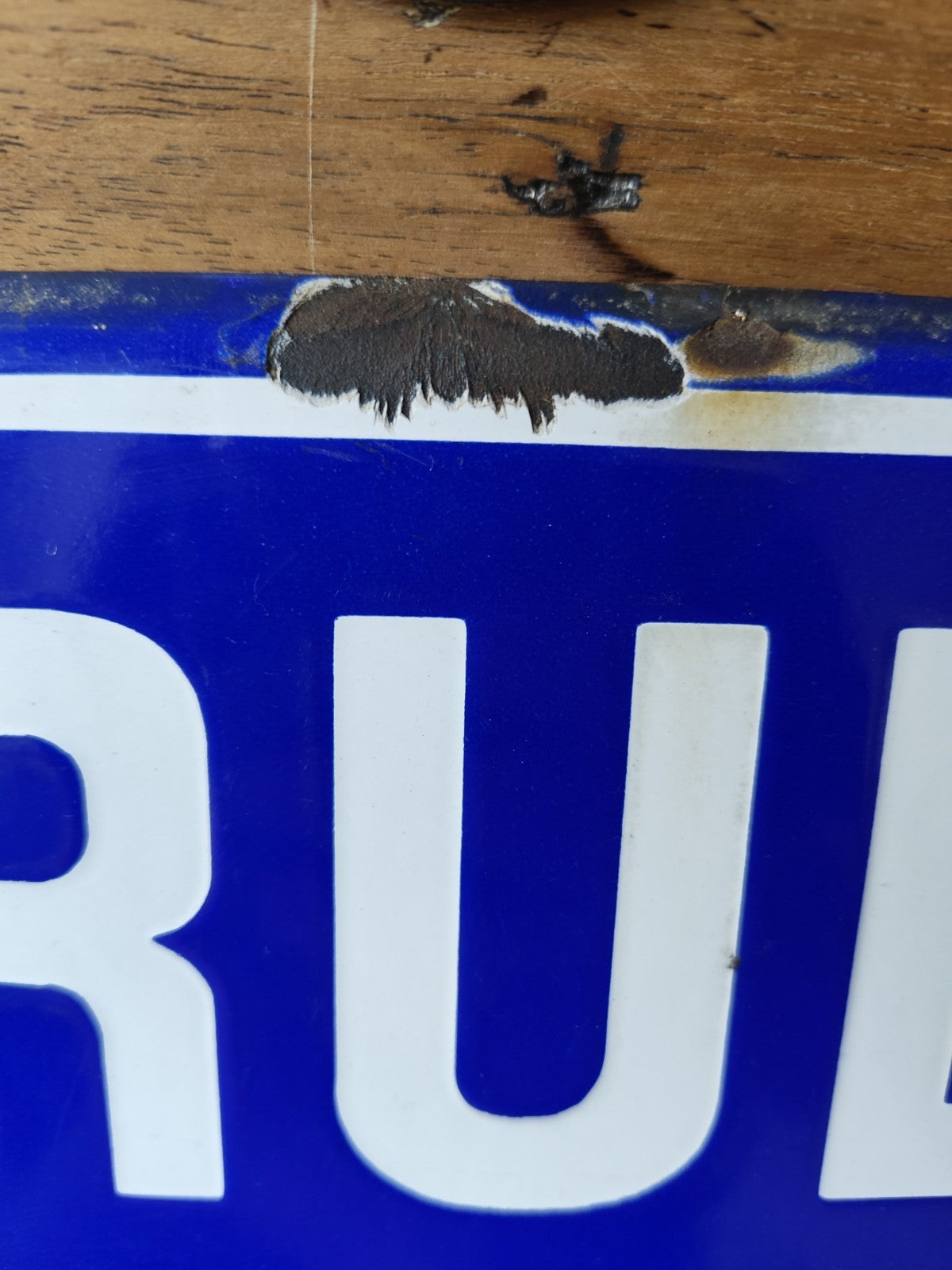 美しいビンテージ エナメル プラーク リヨン、ジョルジュ フイランド