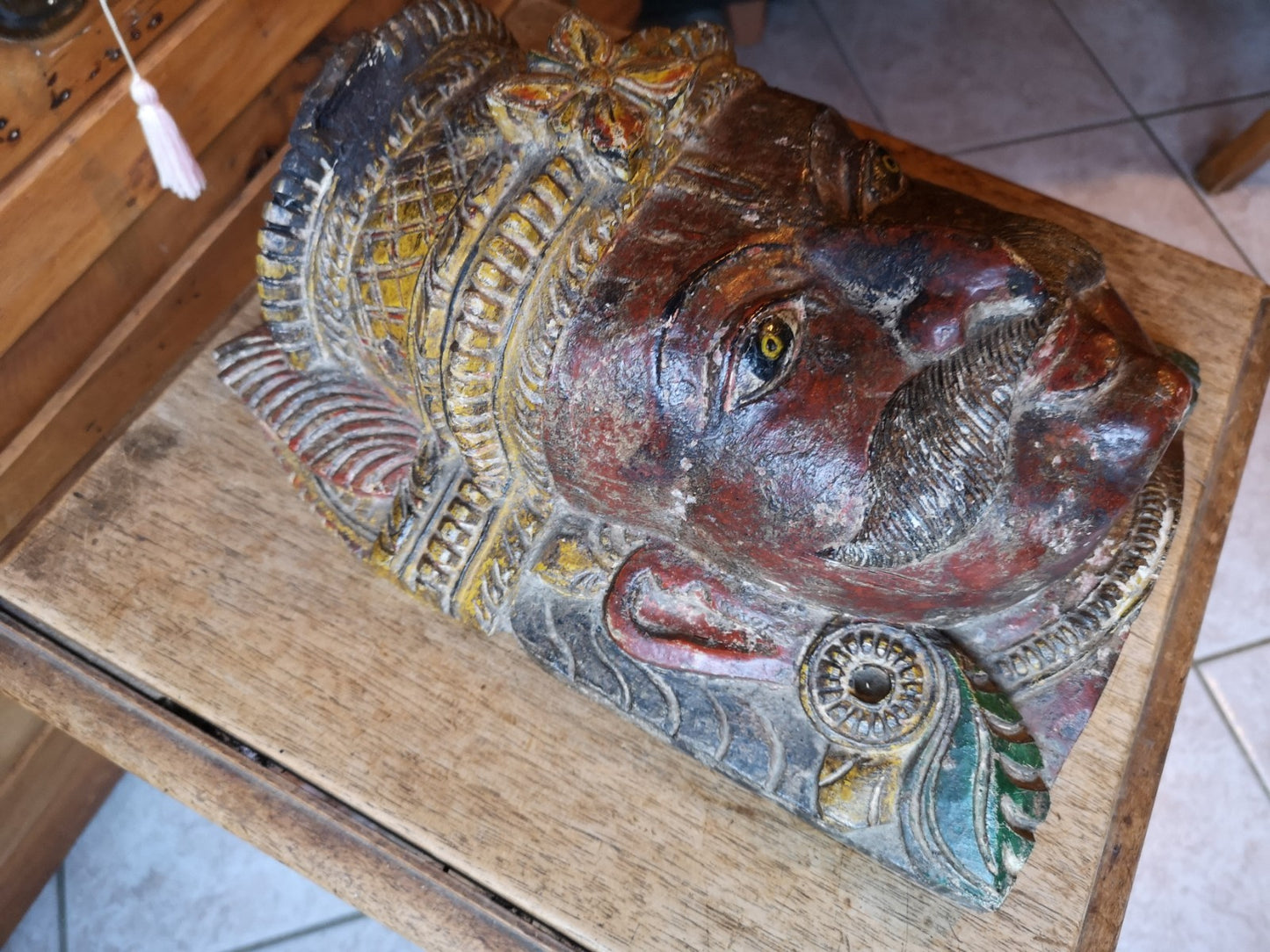 Superb Antique Indonesian Wooden Head, Decoration