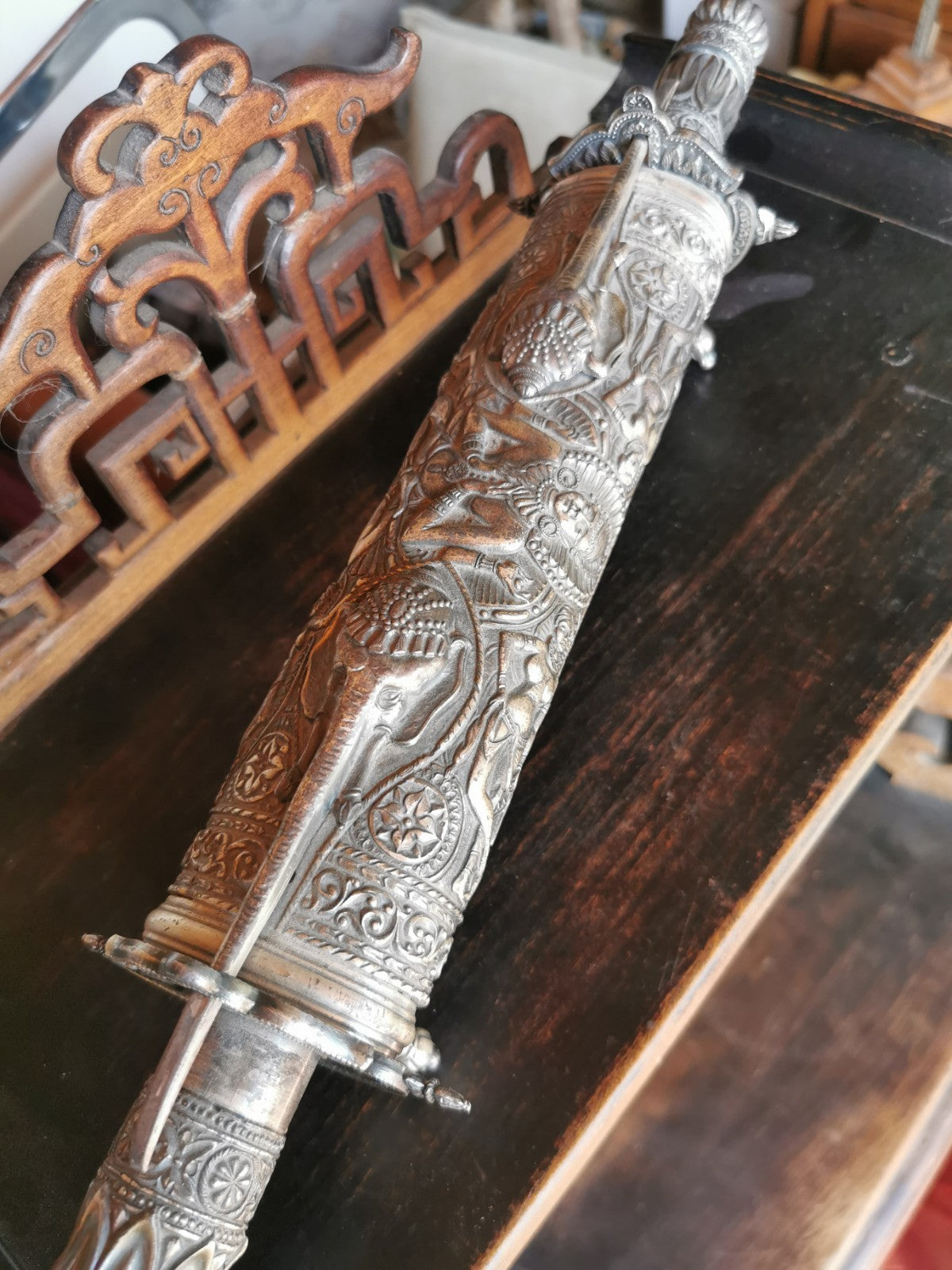 Superb Decorative Indian Meat Knife Set