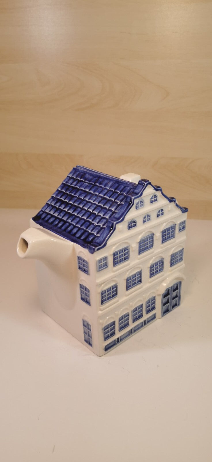Magnificent CERART House Teapot and Blue Painting Cups Set
