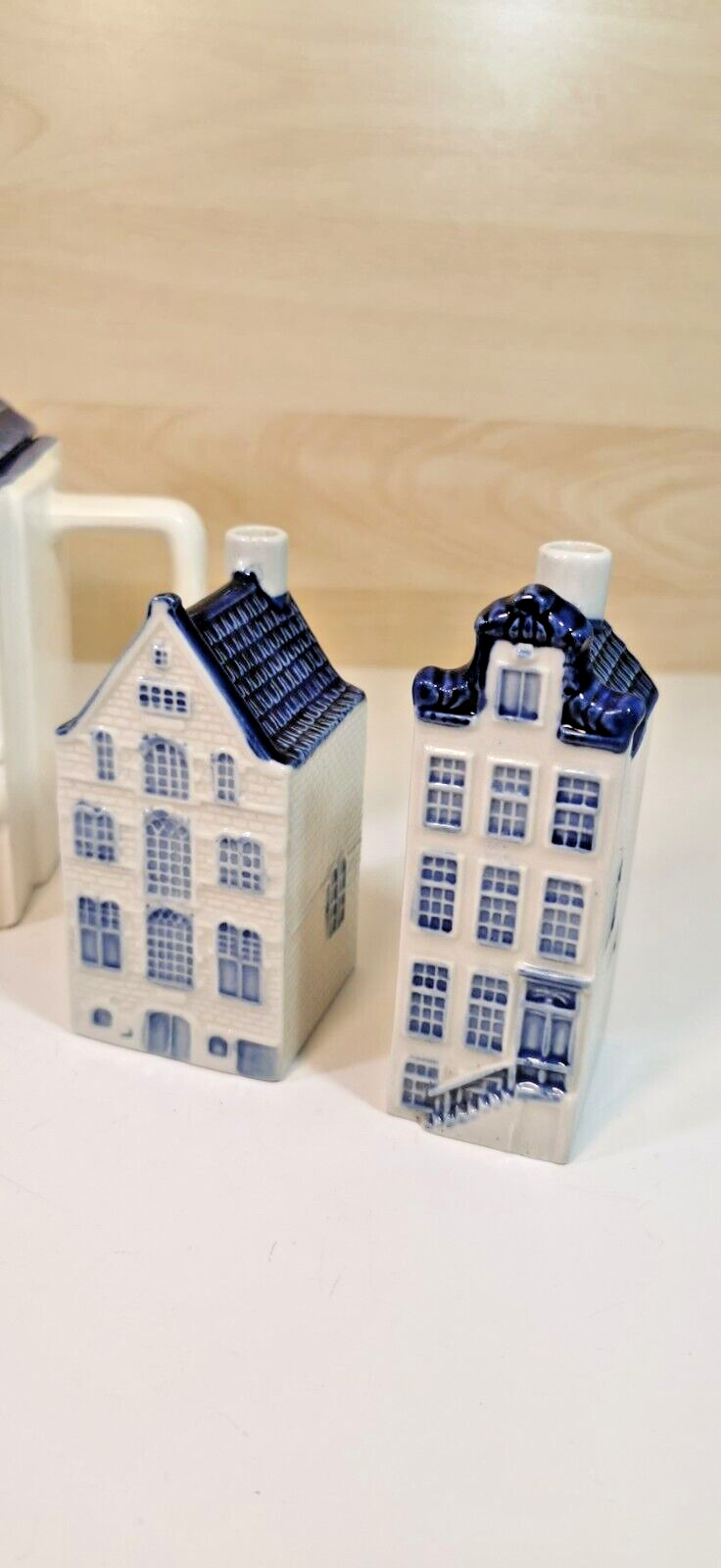 Magnificent CERART House Teapot and Blue Painting Cups Set