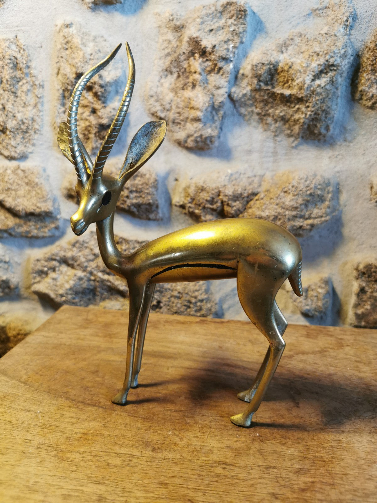美しい真鍮製のアンテロープ彫刻