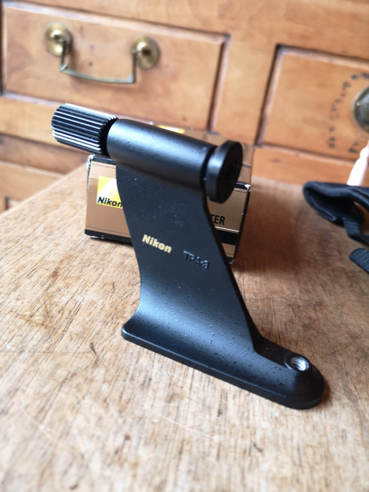 Tripod Adapter Nikon TRA-3, Never Used