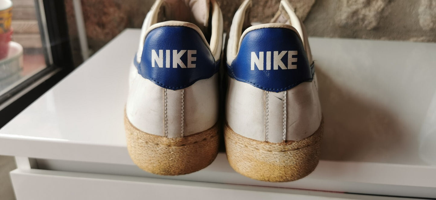 Vintage Nike Sneakers / Sneaker Collection