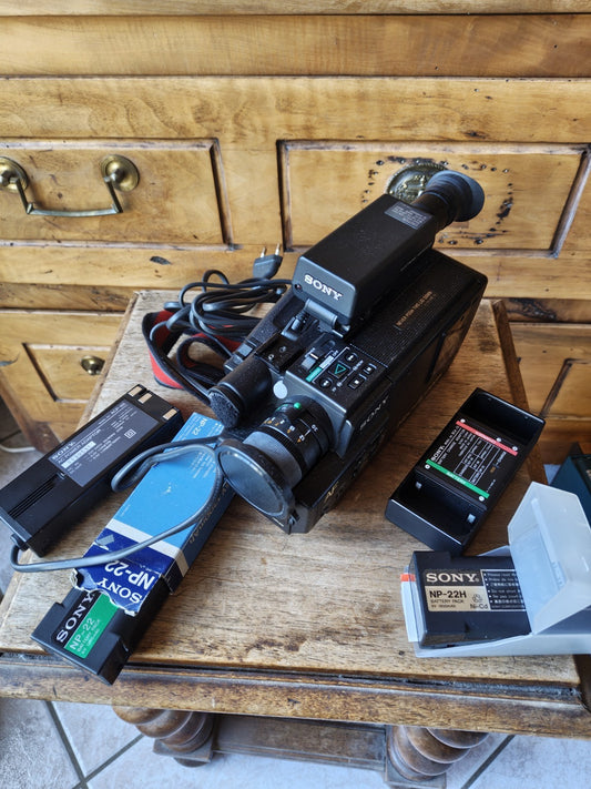 Sony Video 8 Handycam CCD-V30E Untested
