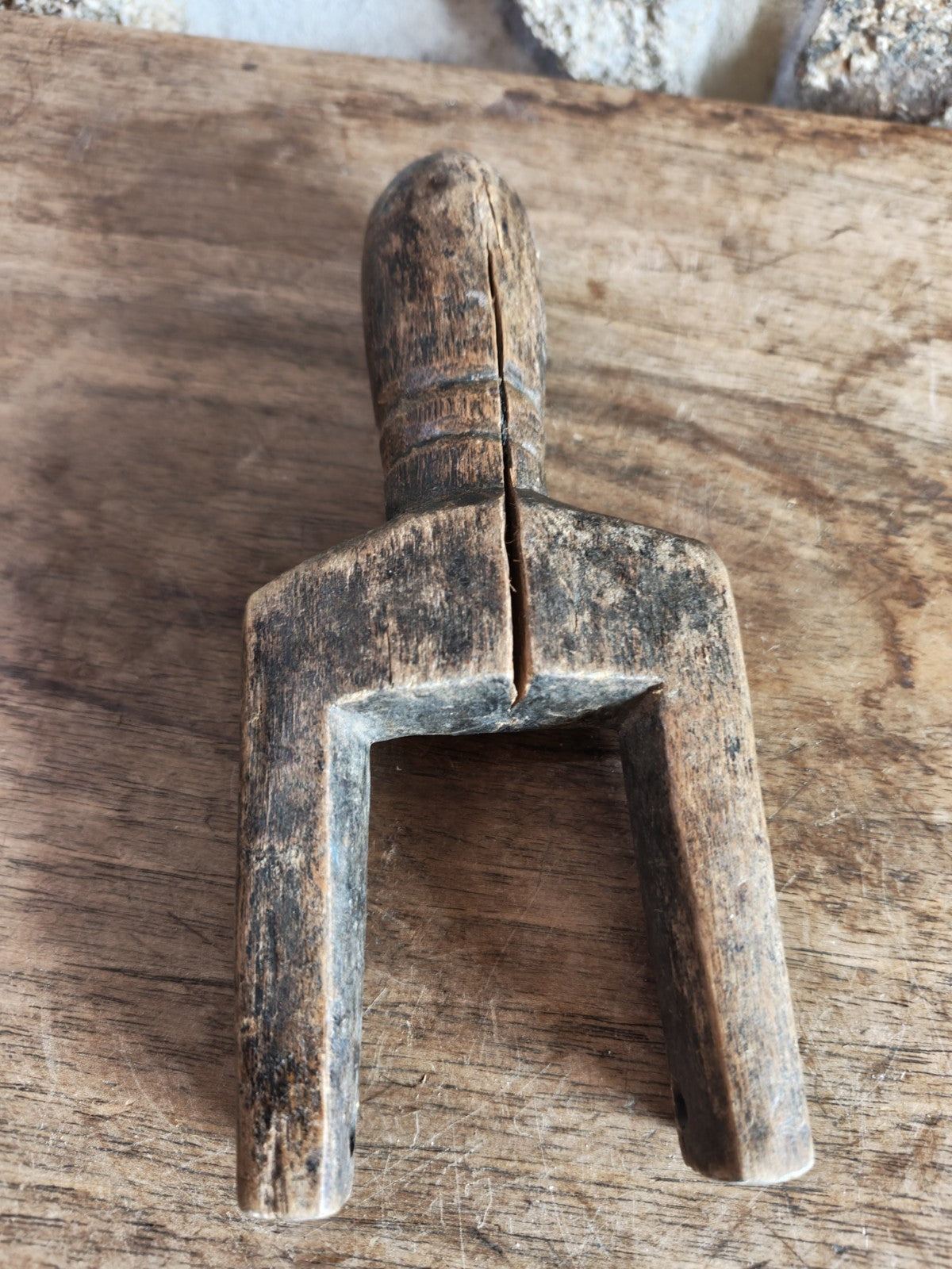 Loom Pulley Stirrup, Traditional Art