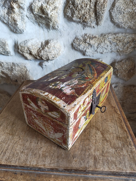 Wedding chest 18eme Siècle, Vintage, Antique, France, Polychrome