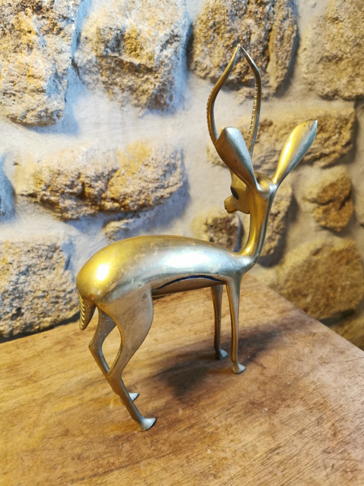 美しい真鍮製のアンテロープ彫刻