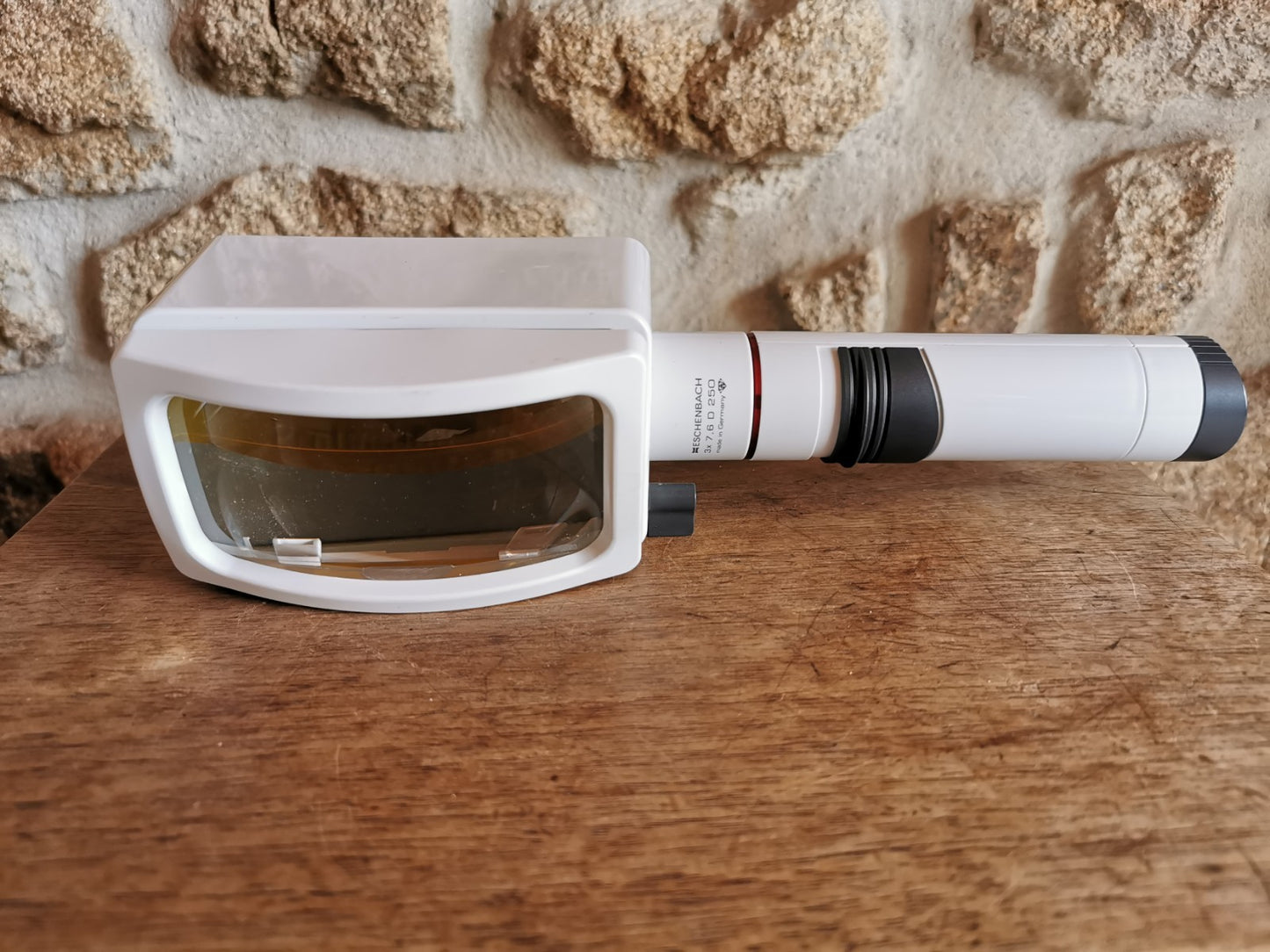 ESCHENBACH Germany Illuminated Handheld Magnifying Glass